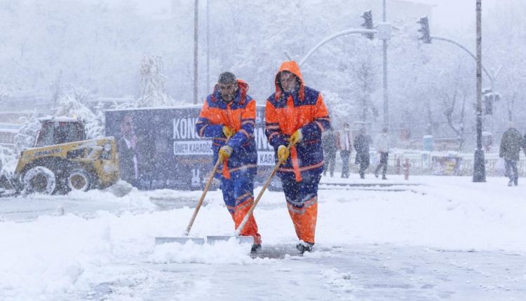 Karin baskenti Erzurum’da ekipler seferber oldu